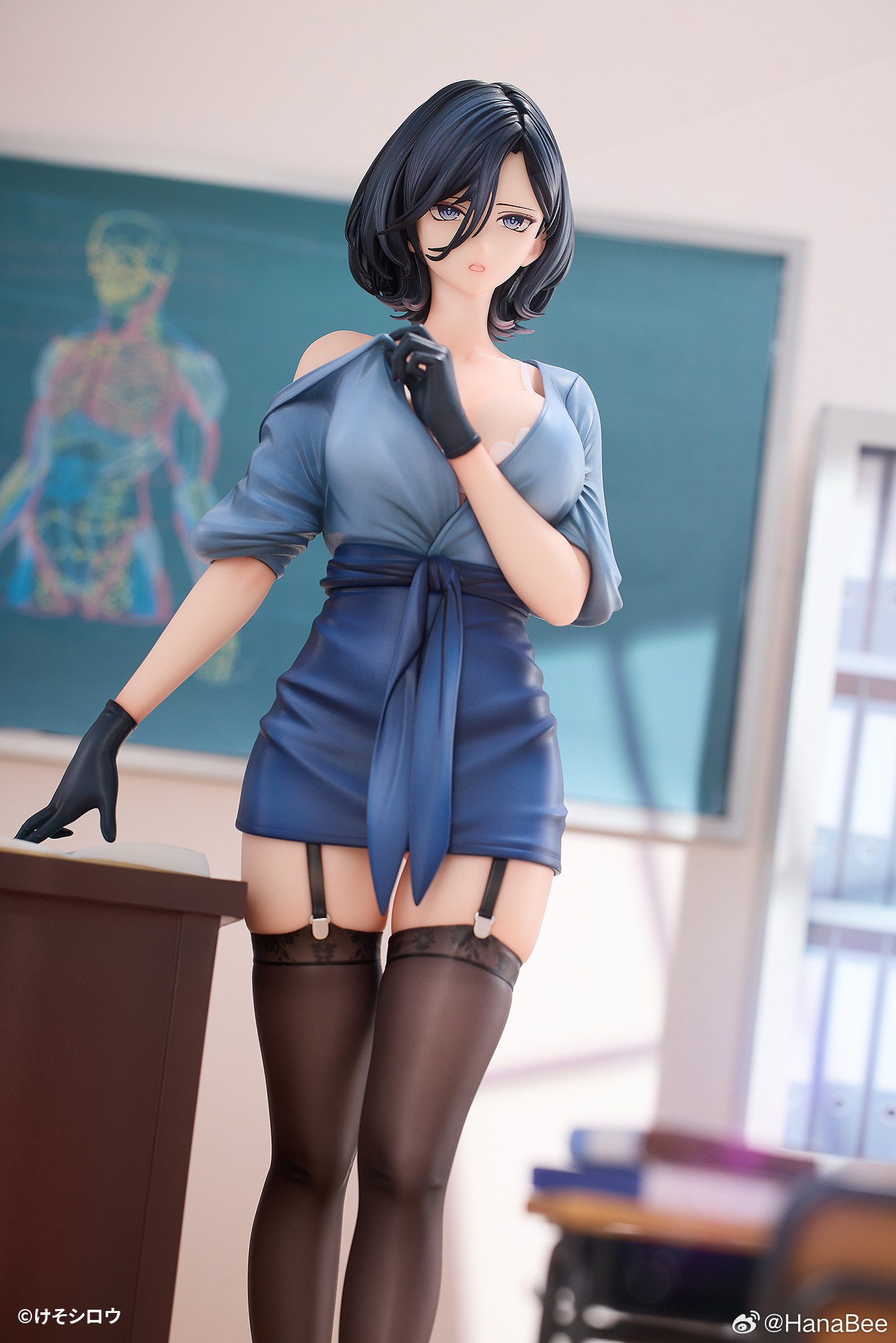 Scaled Figure 1/6 Rumi "Art Teacher Rumi, Who Suddenly takes off her clothes" - Illustration by Keso Shirou By HanaBee