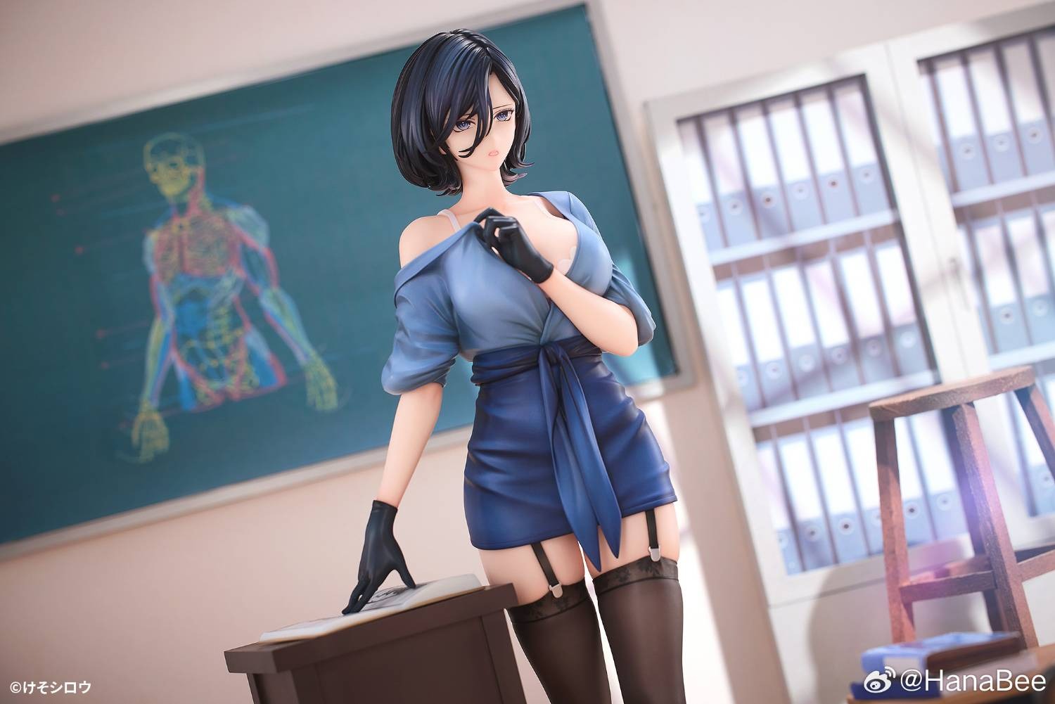 Scaled Figure 1/6 Rumi "Art Teacher Rumi, Who Suddenly takes off her clothes" - Illustration by Keso Shirou By HanaBee