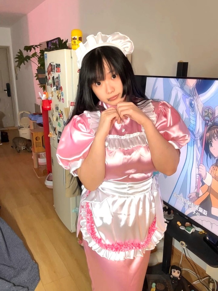 Premium Maid Dress Pink Satin Cosplay Anime Gaun Panjang