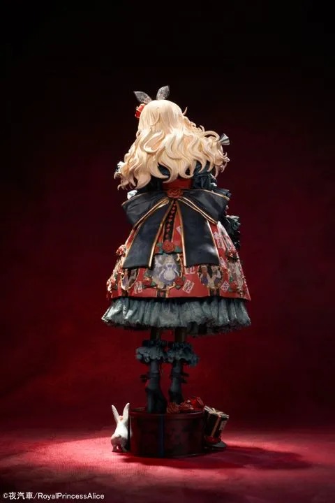 Scaled Figure 1/6 Red Queen and Princess Alice - Illustration by Yogisya By Magi Arts