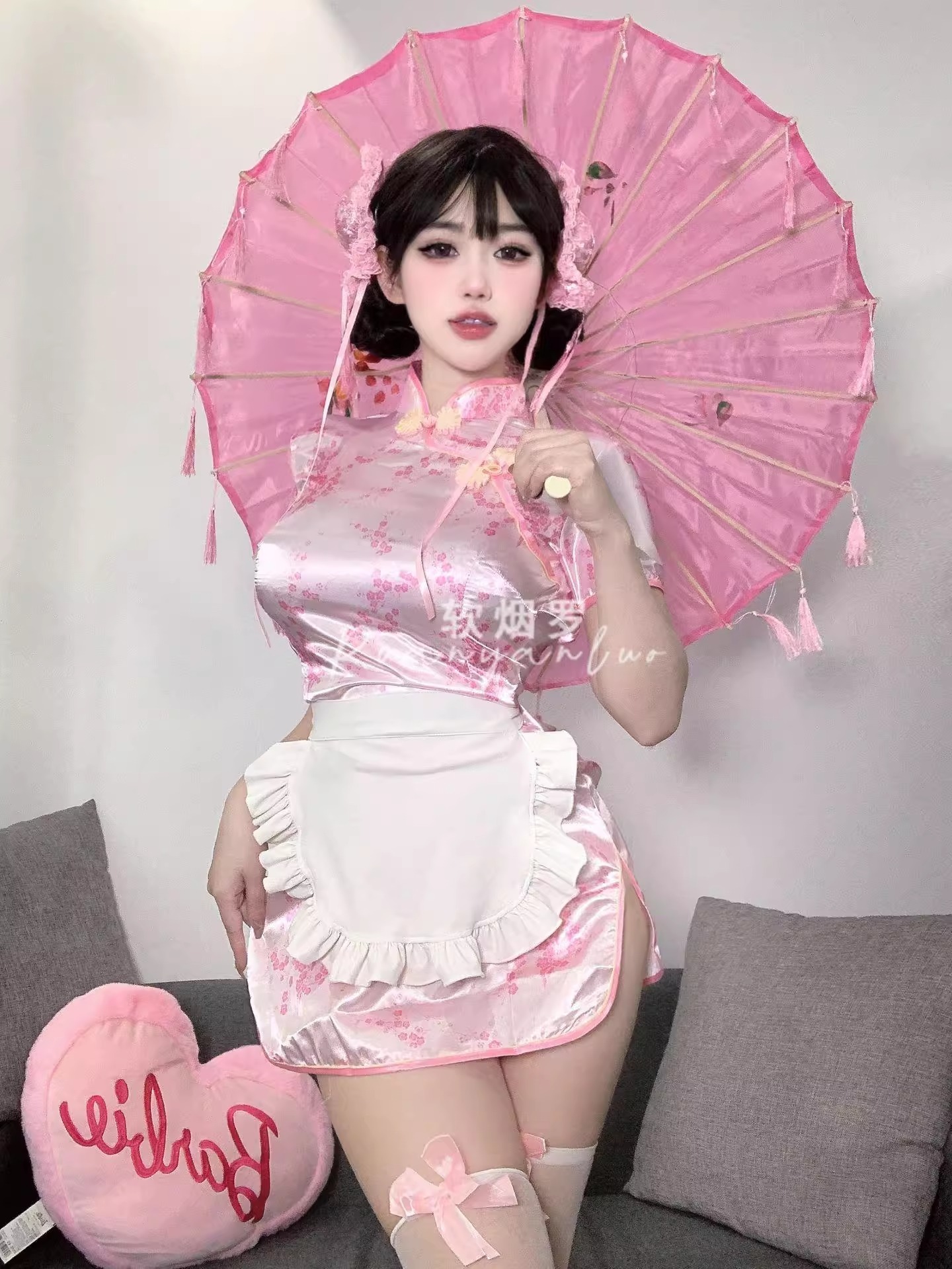 Kostum Cosplay Jepang/Cina Seksi Lingerie Wanita Douyin - Cheongsam Maid Pink Sakura + Apron