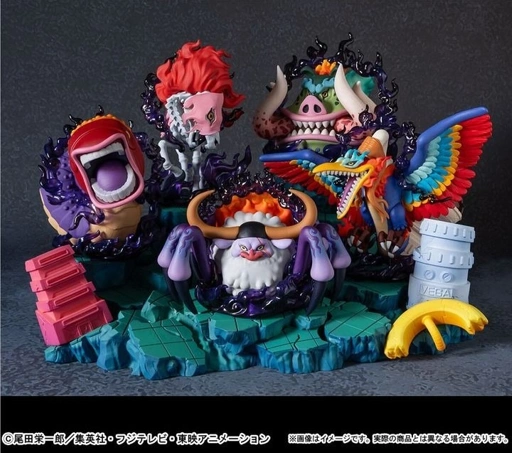Image of One Piece WCF World Collectable Figure Premium Monkey D. Luffy vs the Five Elders By Premium Bandai
