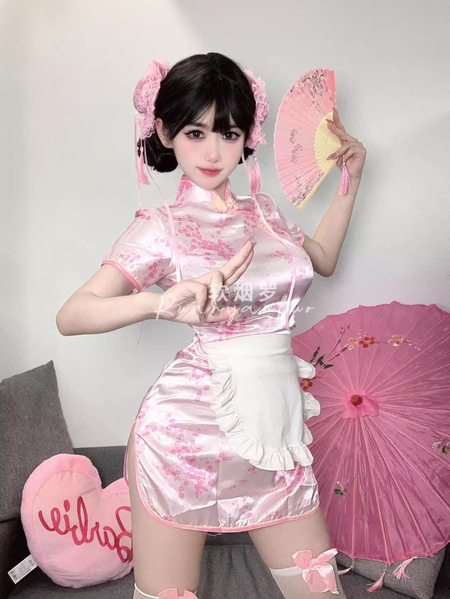 Kostum Cosplay Jepang/Cina Seksi Lingerie Wanita Douyin - Cheongsam Maid Pink Sakura + Apron