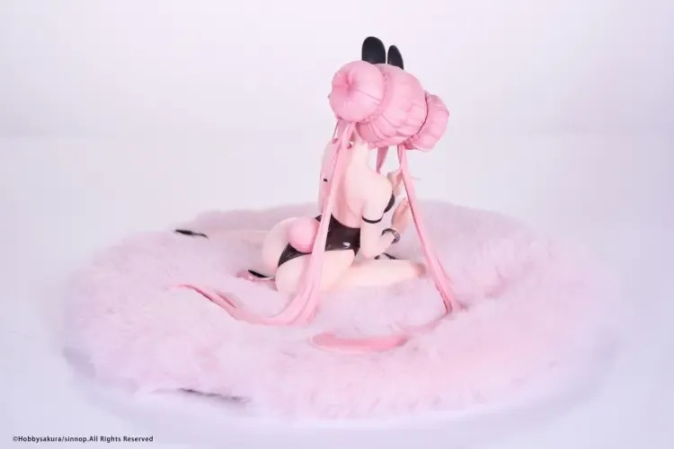 Scaled Figure 1/8 True Point - Bunny Ver. Illustration by Sinno10P By Hobby Sakura