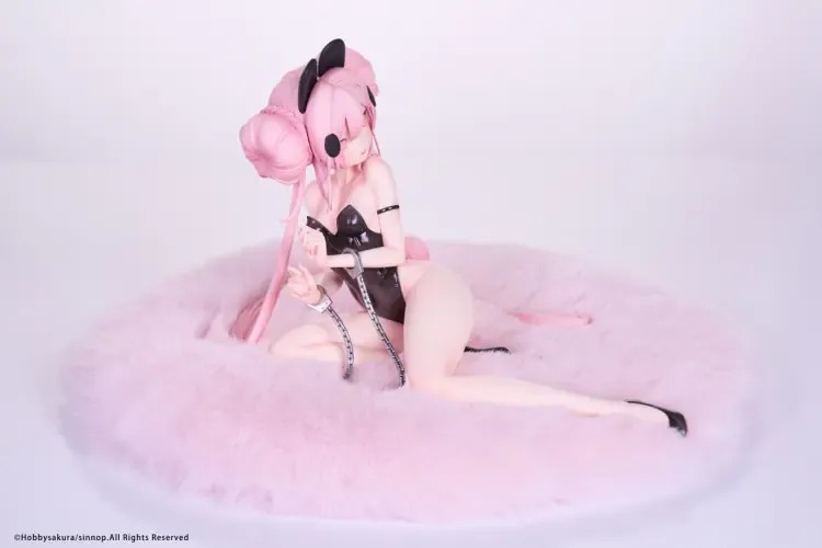Scaled Figure 1/8 True Point - Bunny Ver. Illustration by Sinno10P By Hobby Sakura