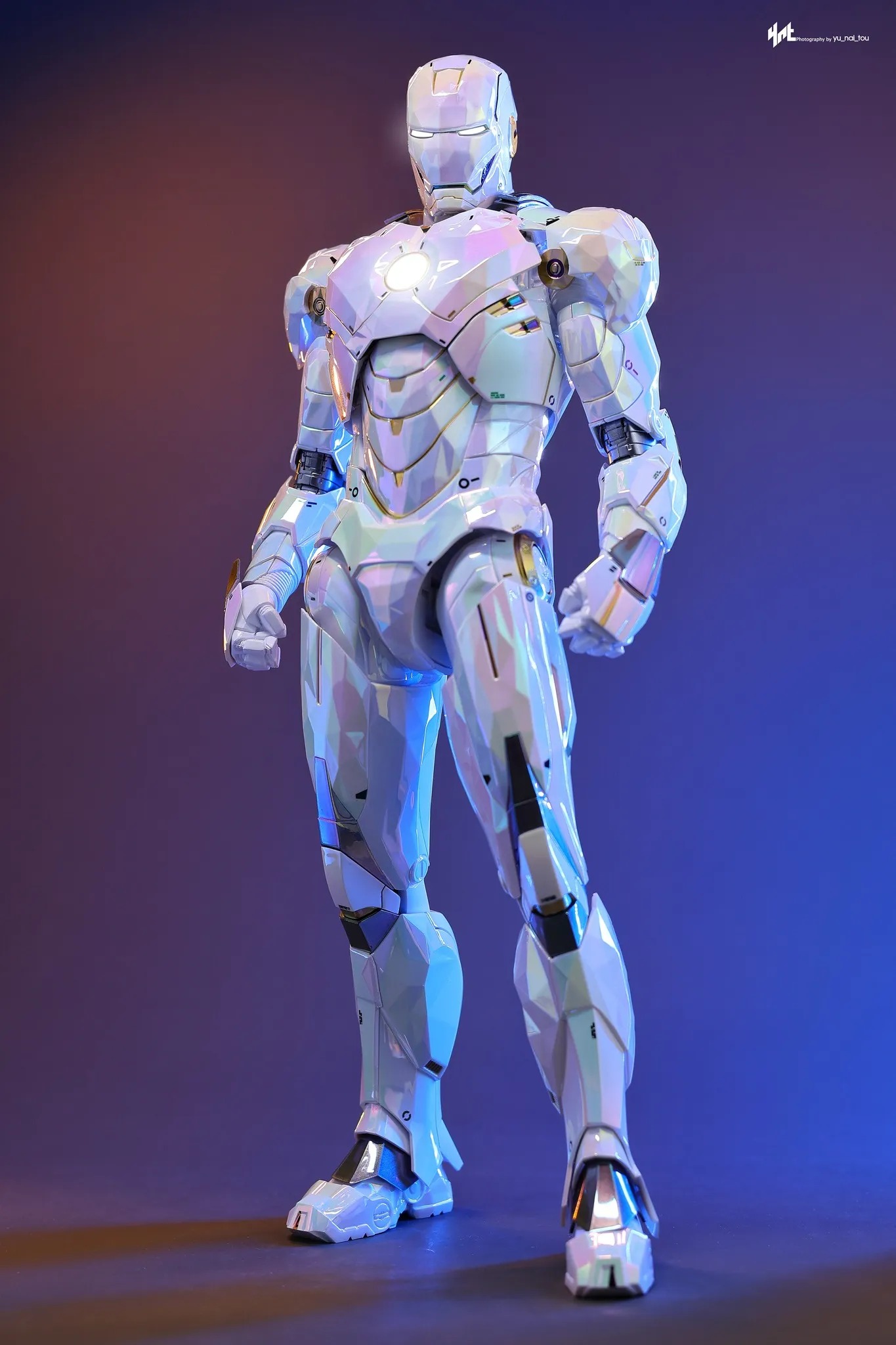 [READY STOCK ITEM] Limited Edition Action Figure 1/6 Iron Man Mark IV Sub-Zero Fractal Armor Exclusive Ver. By Hot Toys