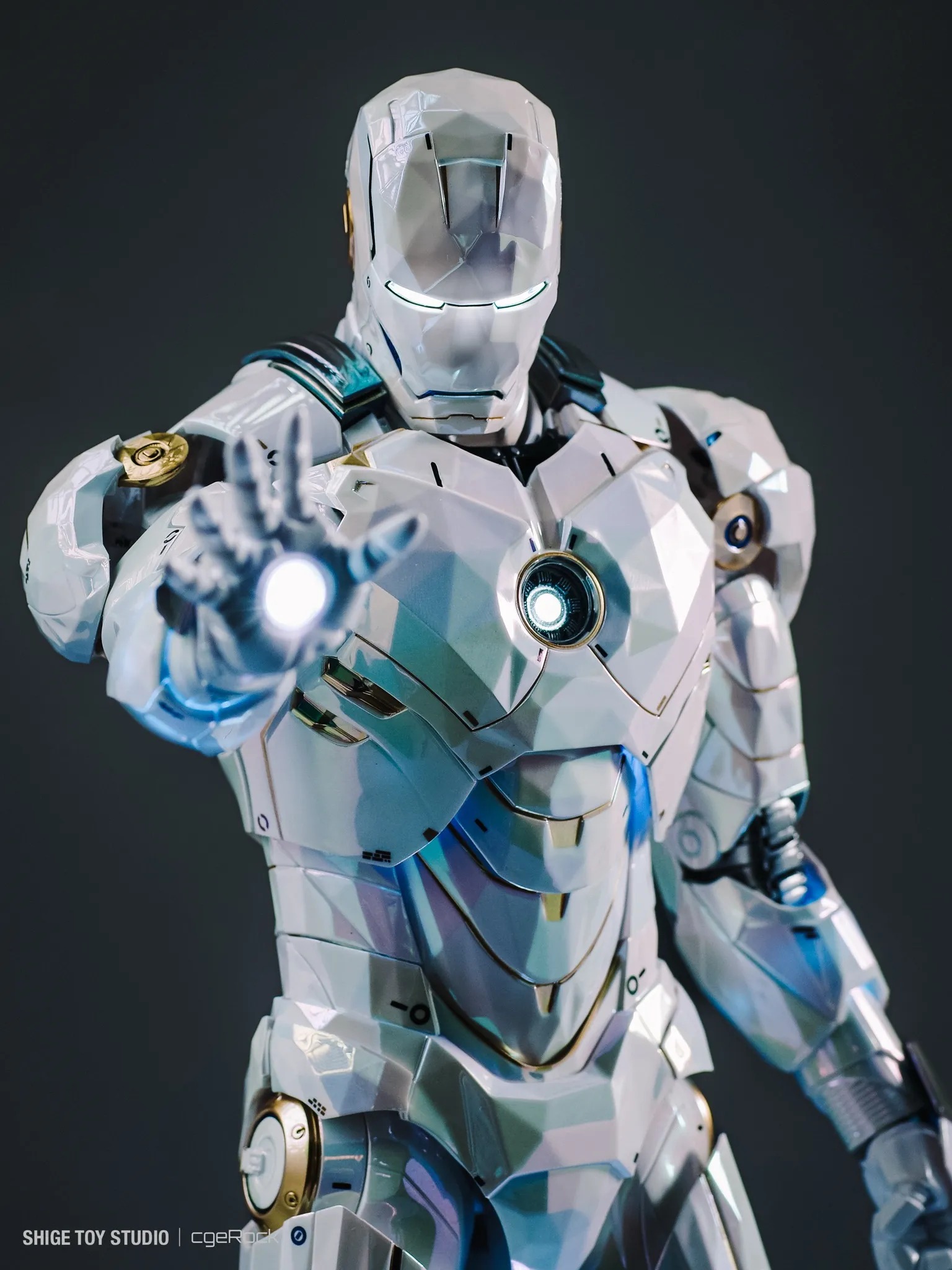 [READY STOCK ITEM] Limited Edition Action Figure 1/6 Iron Man Mark IV Sub-Zero Fractal Armor Exclusive Ver. By Hot Toys