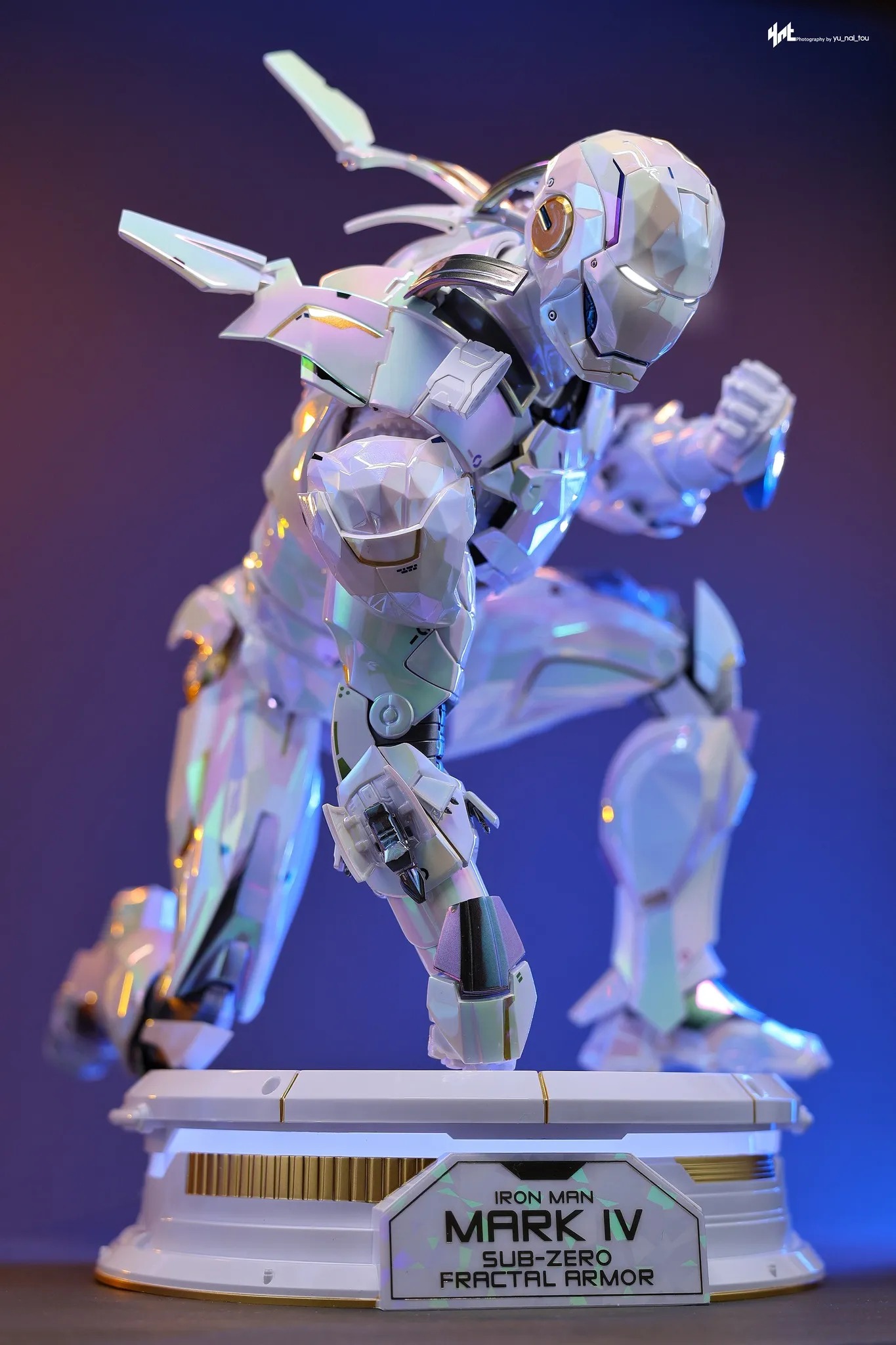 [READY STOCK ITEM] Limited Edition Action Figure 1/6 Iron Man Mark IV Sub-Zero Fractal Armor Exclusive Ver. By Hot Toys