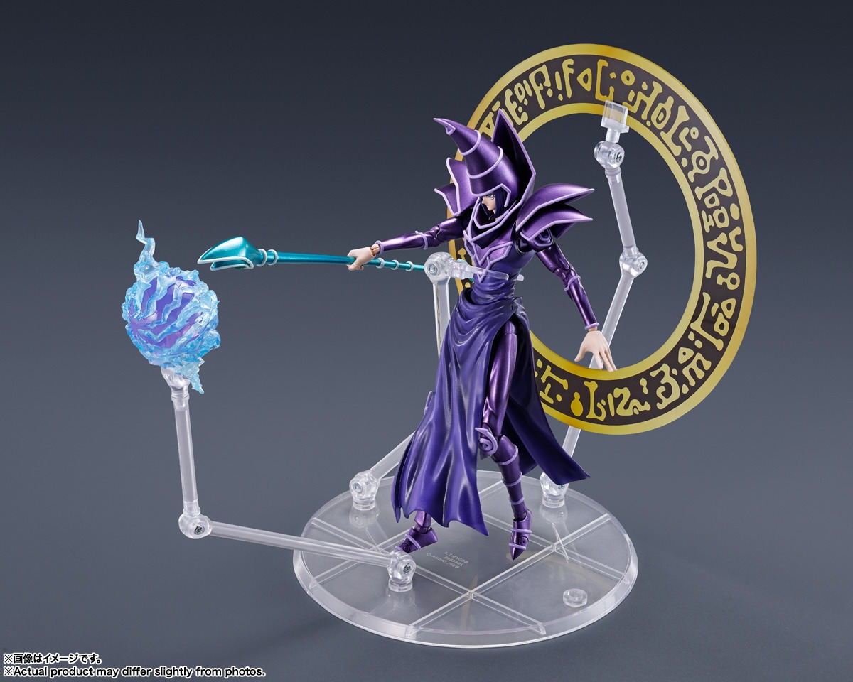 S.H.MonsterArts Dark Magician / Black Magician - Yu-Gi-Oh! Duel Monsters By Bandai Spirits