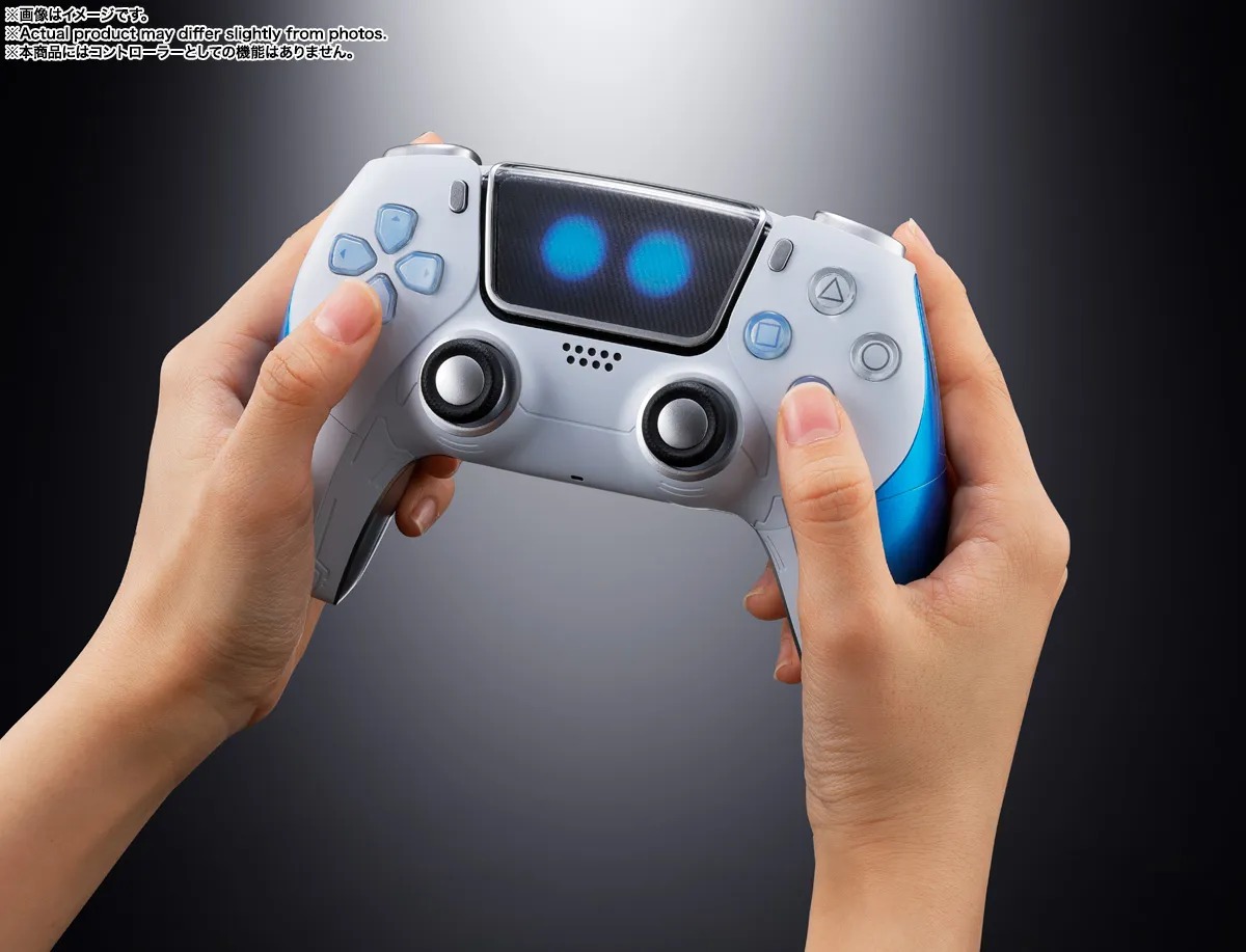 Chogokin Astro's Playroom Astro Bot ๏ผ Dual Speeder Controller By Premium Bandai