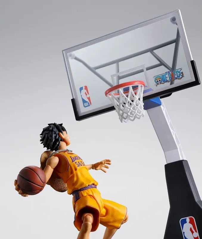SHF S.H.Figuarts MONKEY.D.LUFFY LOS ANGELES LAKERS ver. - ONE PIECEรNBA By Premium Bandai
