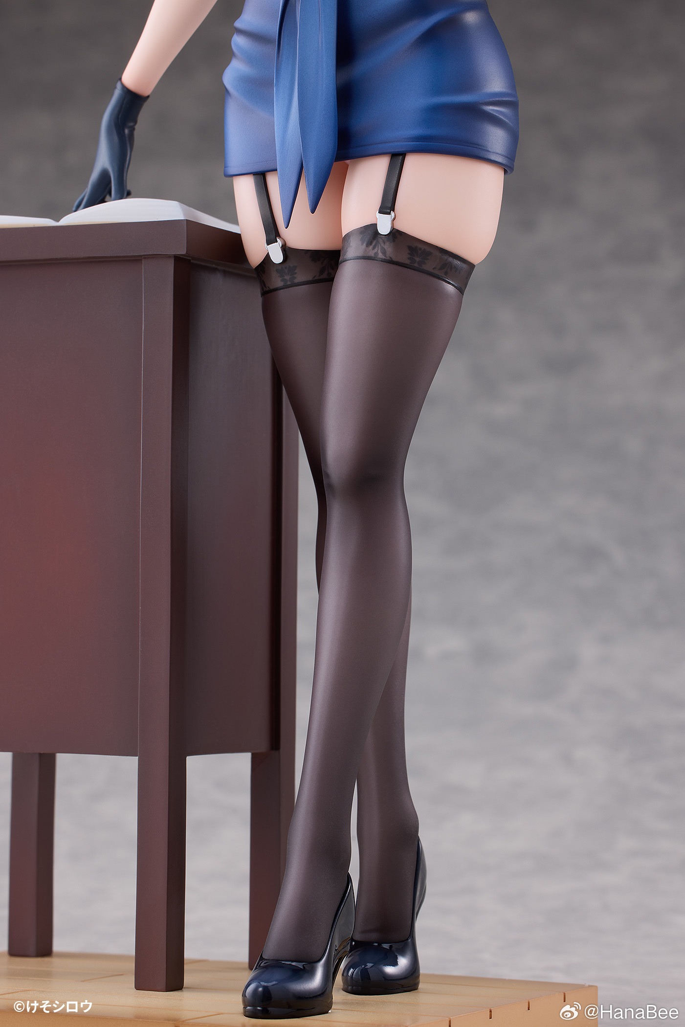 Scaled Figure 1/6 Rumi "Art Teacher Rumi, Who Suddenly takes off her clothes" - Illustration by Keso Shirou By HanaBee