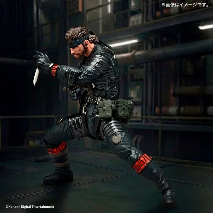 Revoltech Amazing Yamaguchi Action Figure Naked Snake - Sneaking Suit Ver. Metal Gear Solid Delta: Snake Eater By Kaiyodo