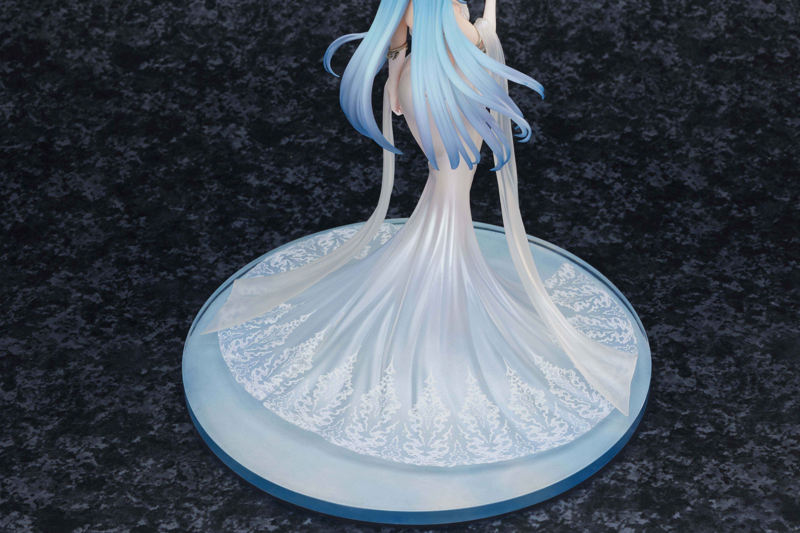 Scaled Figure 1/7 Helena - Miracle in White Ver. Azur Lane By MAGIARTS