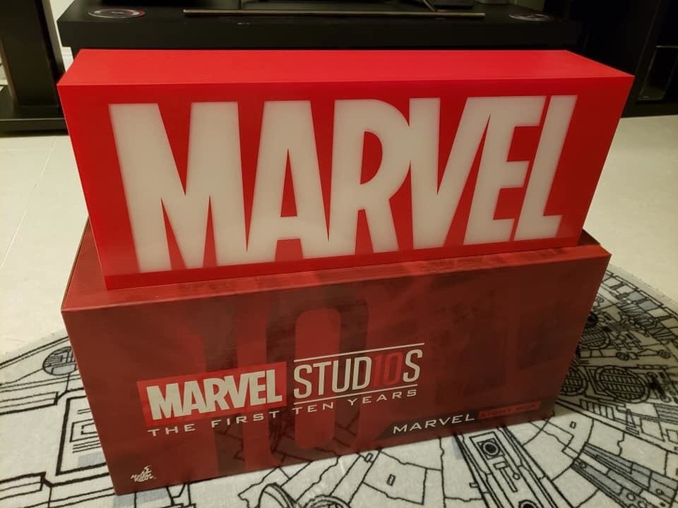 [READY STOCK LIMITED ITEM] Usb Light Box Marvel 10th Anniversary Ver. By Hot Toys