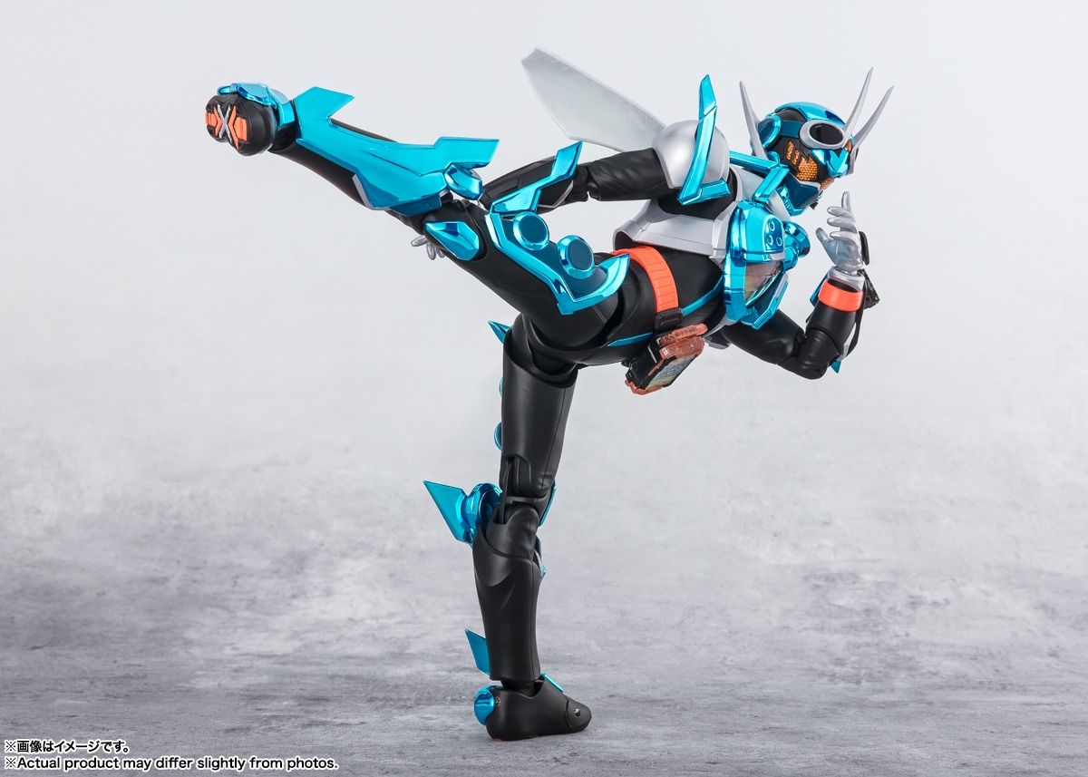 [READY STOCK ITEM] SHF S.H.Figuarts Kamen Rider Gotchard - Steamhopper First Press Ver. By Bandai Spirits