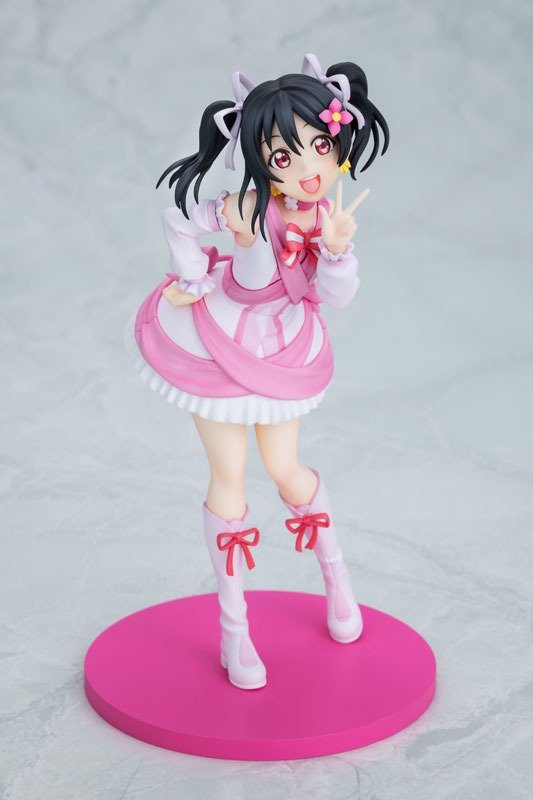 Non Scaled Figure KDColle Yazawa Niko - Bokutachi wa Hitotsu no Hikari Ver. Love Live! School Idol Project By KADOKAWA