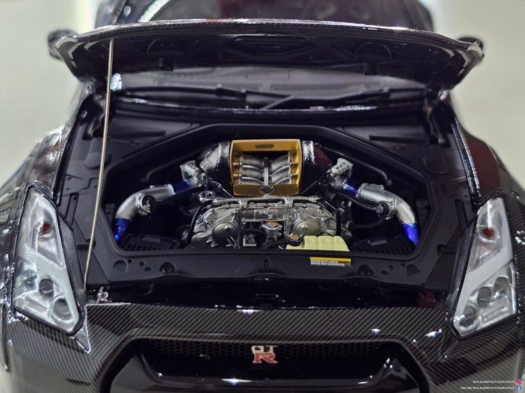 Scaled 1:18 Liberty Walk Nissan GT-R R35 Carbon Fiber HEC Limited Edition 2024 By PGM Private Goods Model