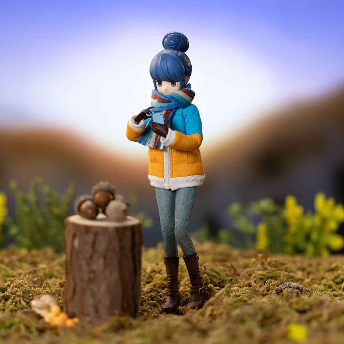 Action Figure 1/8 Shima Rin - Yuru Camp / Laid-Back Camp Or Kagamihara Nadeshiko By POP MART X GONG