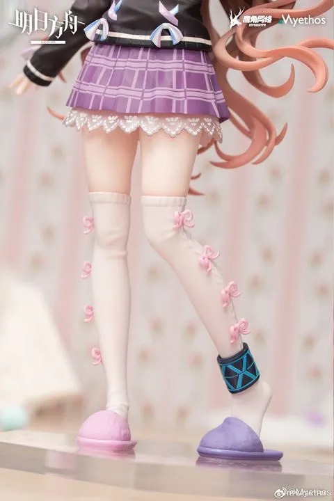 Scaled Figure 1/8 Eyjafjalla the Hvรญt Aska - One More Story Ver. Arknights By Myethos