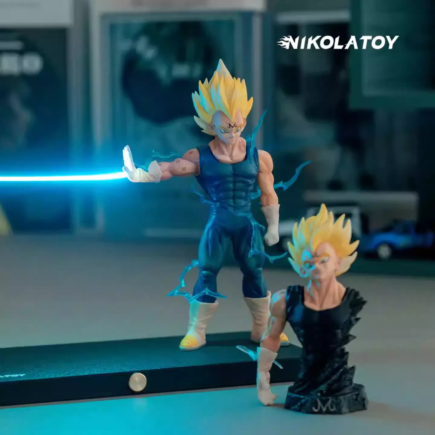 [With Magnetic LED] PVC Desktop Figure Super Saiyan Majin Vegeta Small Big Bang Attack Ver.  - Dragonball Z By Nikolatoy