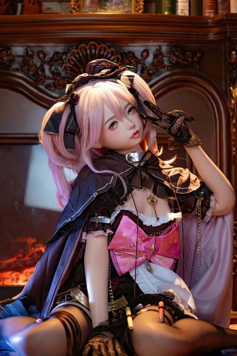 [Cast-Off] Real Life Size Full Silicone Action Figure (155cm) Taffy - Virtual Youtuber By Ta Wawa