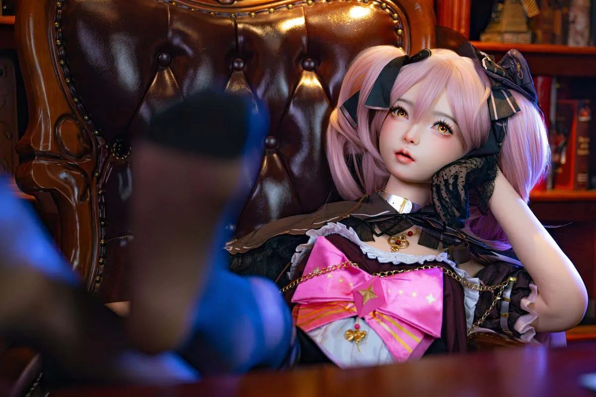 [Cast-Off] Real Life Size Full Silicone Action Figure (155cm) Taffy - Virtual Youtuber By Ta Wawa