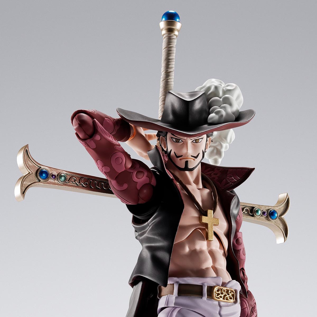 SHF S.H.Figuarts Dracule Mihawk - Hawk-Eye Ver. One Piece By Premium Bandai