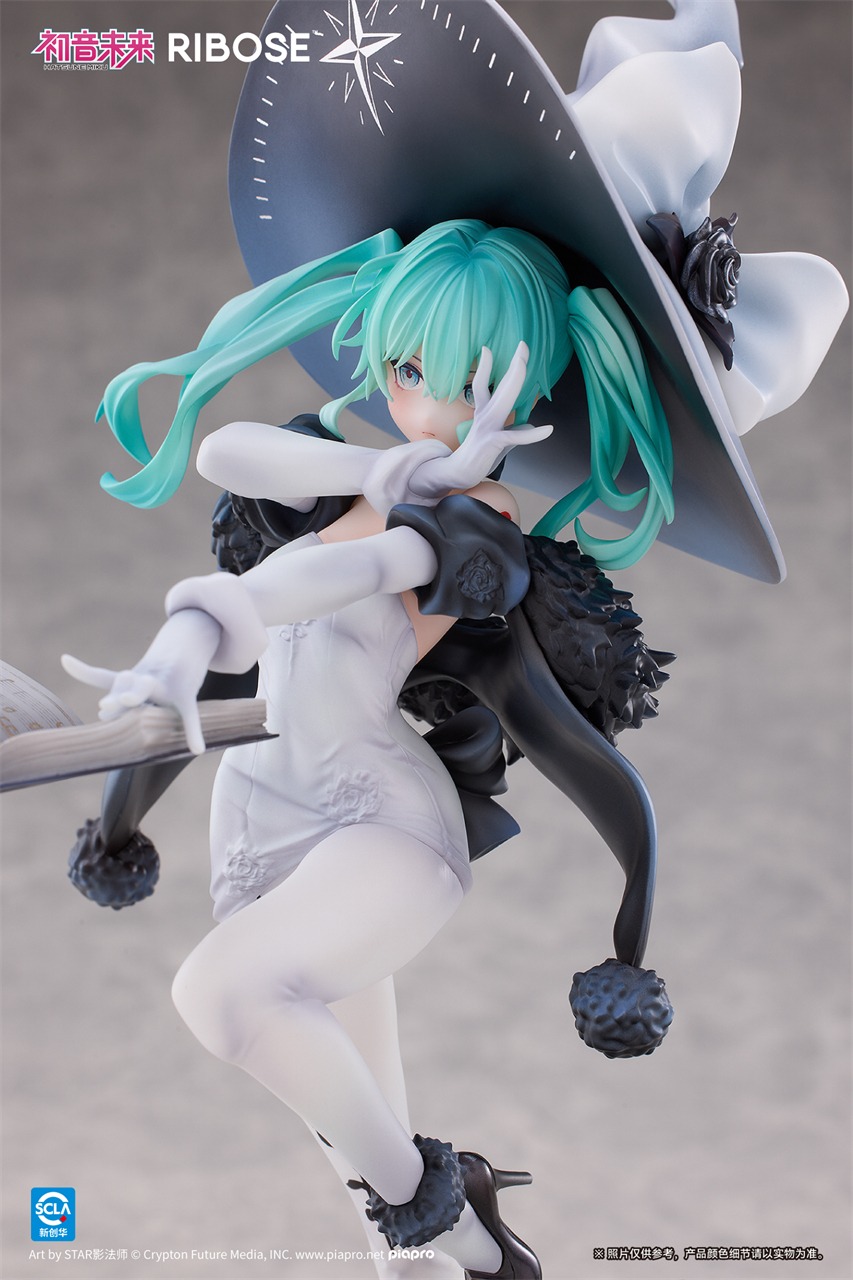 Scaled Figure 1/8 RISE UP Hatsune Miku - Fantasia Witch Ver. Vocaloid By RIBOSE