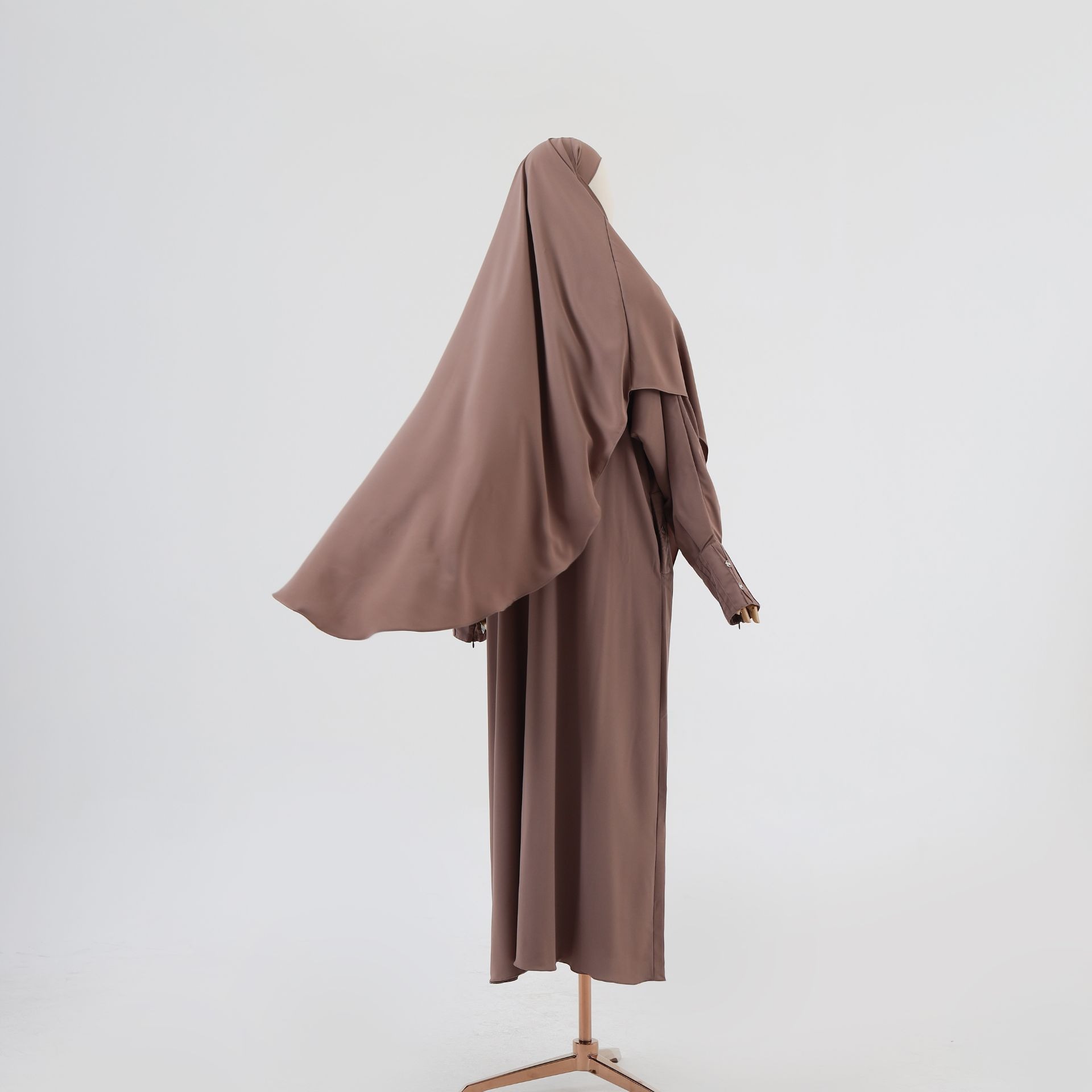 Sofya FK (Material Airtech Silk)