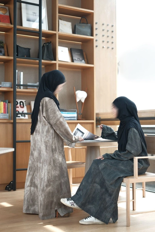 Image of Yalla Abaya - Natural Fabric