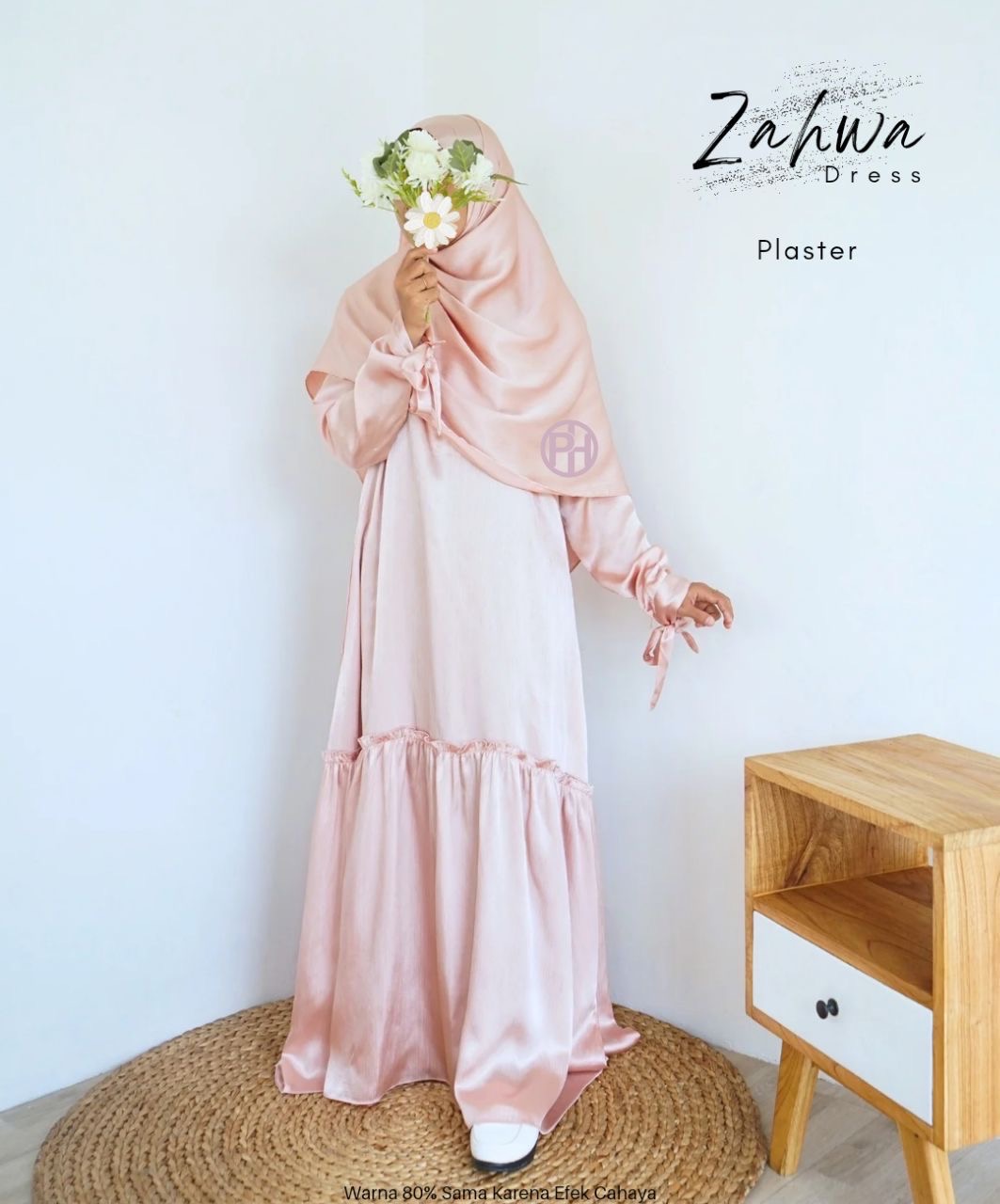 Defect Zahwa Dress