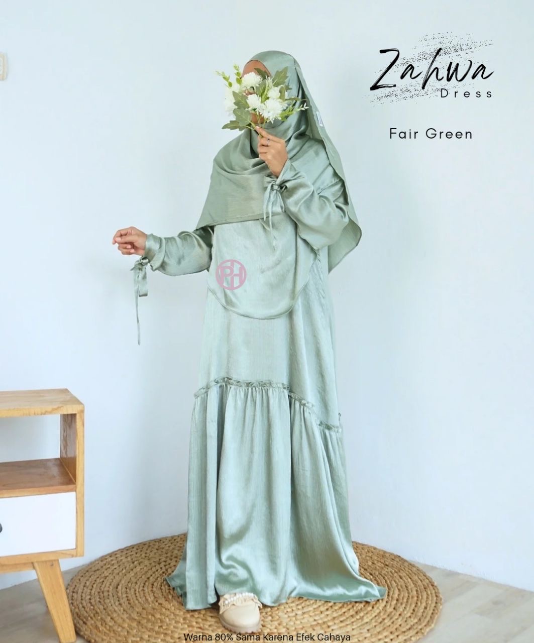 Defect Zahwa Dress