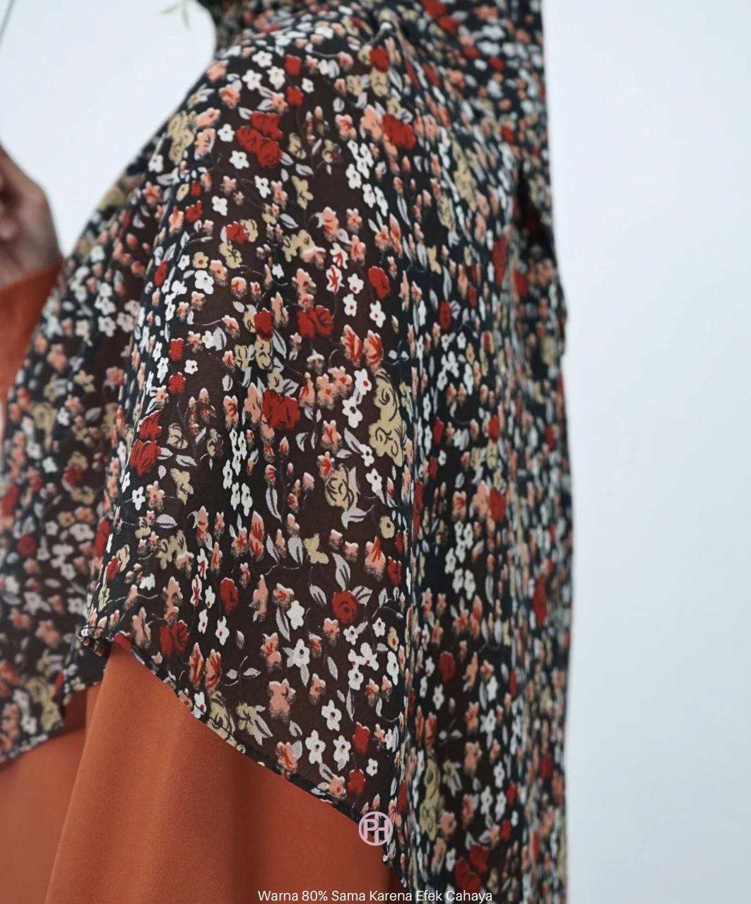 Defect Khimar Warda