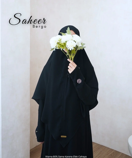 Image of Bergo Saheer (Jetblack) 