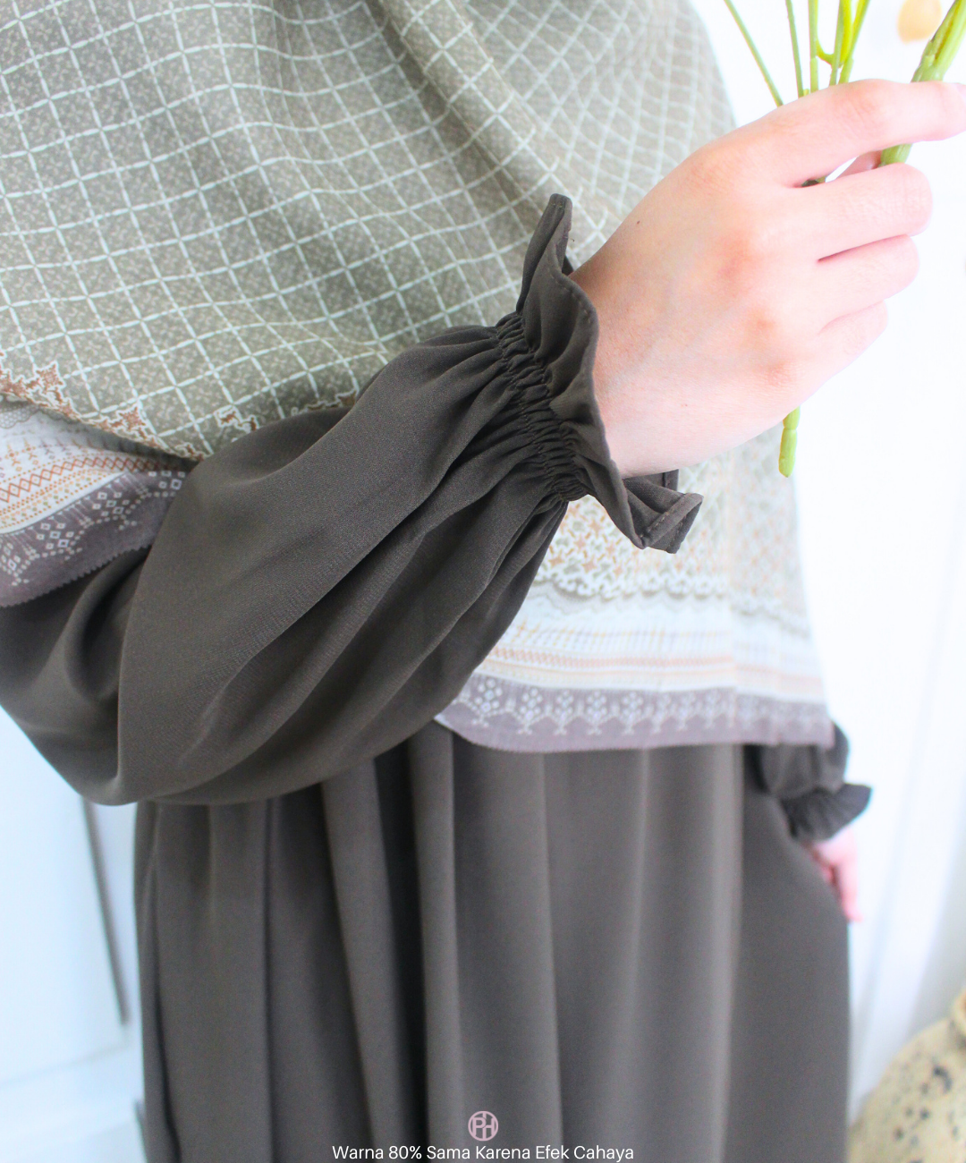 Elyra Dress