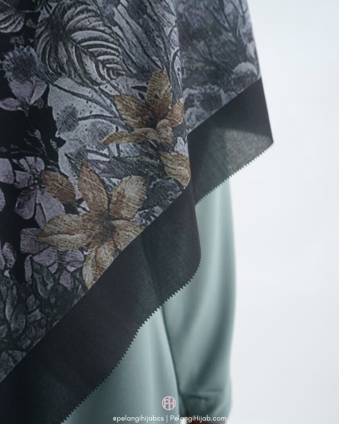 Yara Scarf