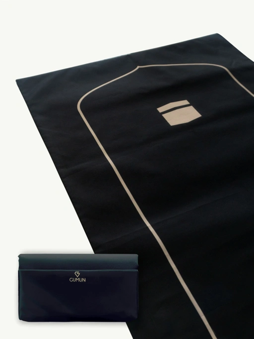 Image of Gumun Sajadah Travel Reg Size - Black Kabah