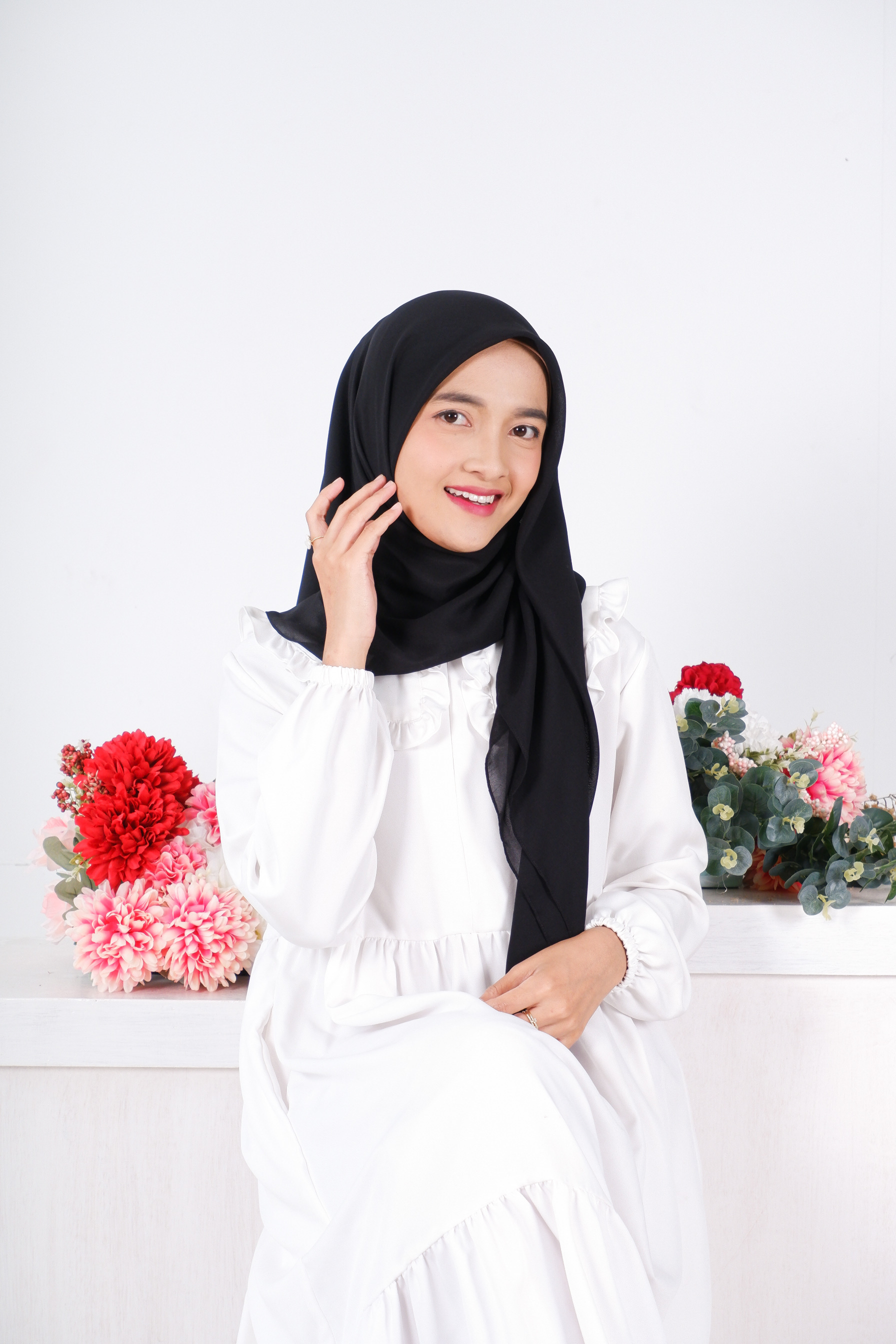 Vilora - Kerudung Segiempat Bella Square