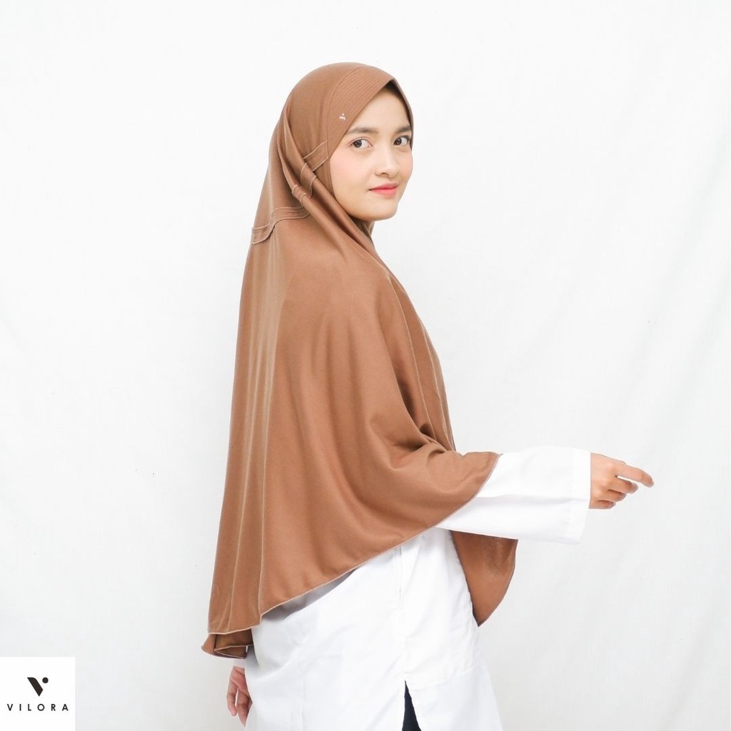 Vilora - Kerudung Sekolah Serut Jumbo (Hijab Instan)