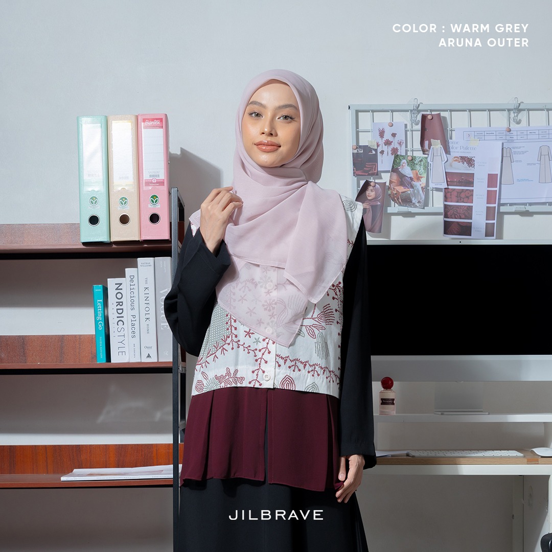 JILBRAVE Aruna Outer Batik Wanita Muslimah Sleeveless Elegan