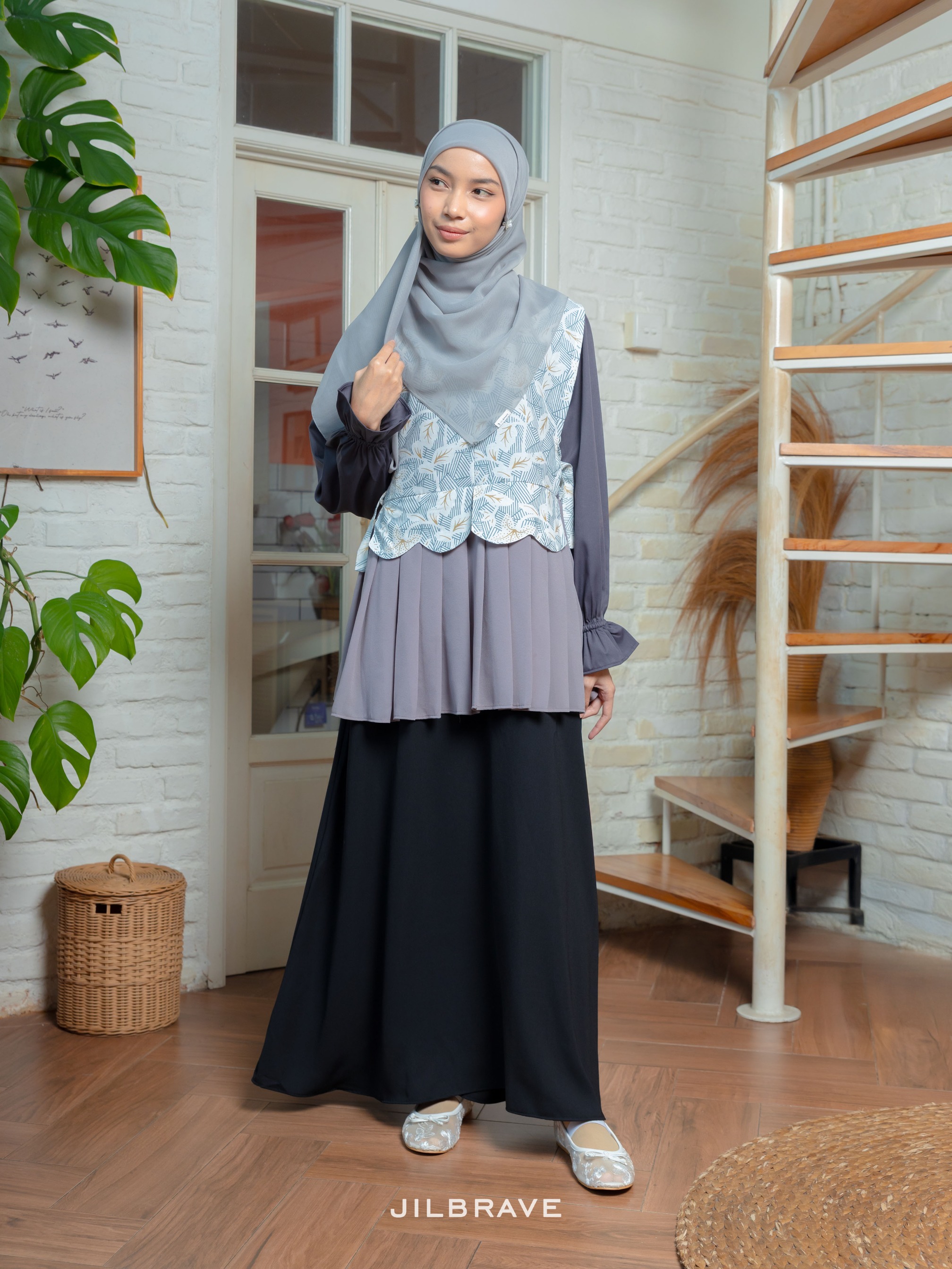 JILBRAVE Canthya Dress Gamis Set Outer Vest Batik Feminine Elegant Look