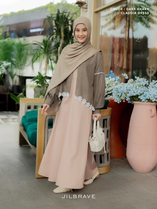 Image of JILBRAVE Claudia Dress Gamis Set Outer Bordir Feminine Casual Elegant Look