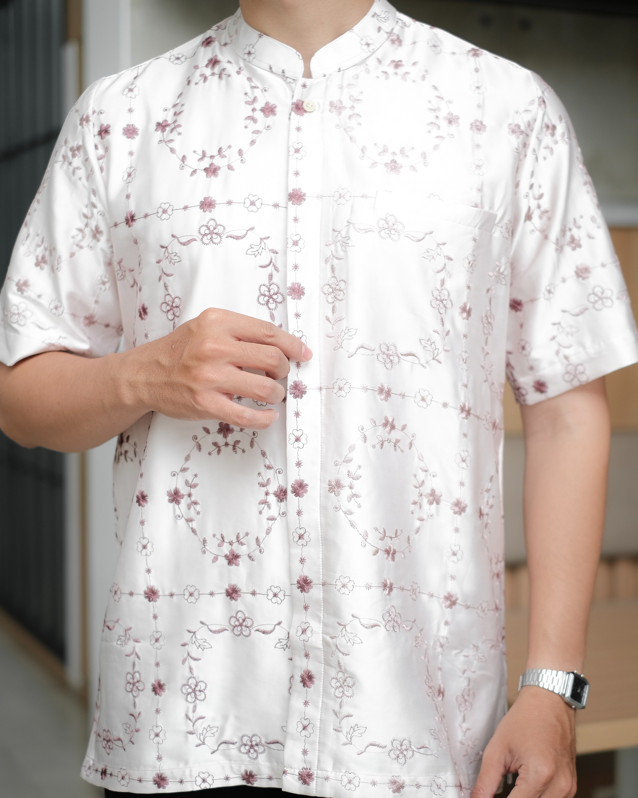 Raya Koko Lengan Pendek by SARAH THE LABEL