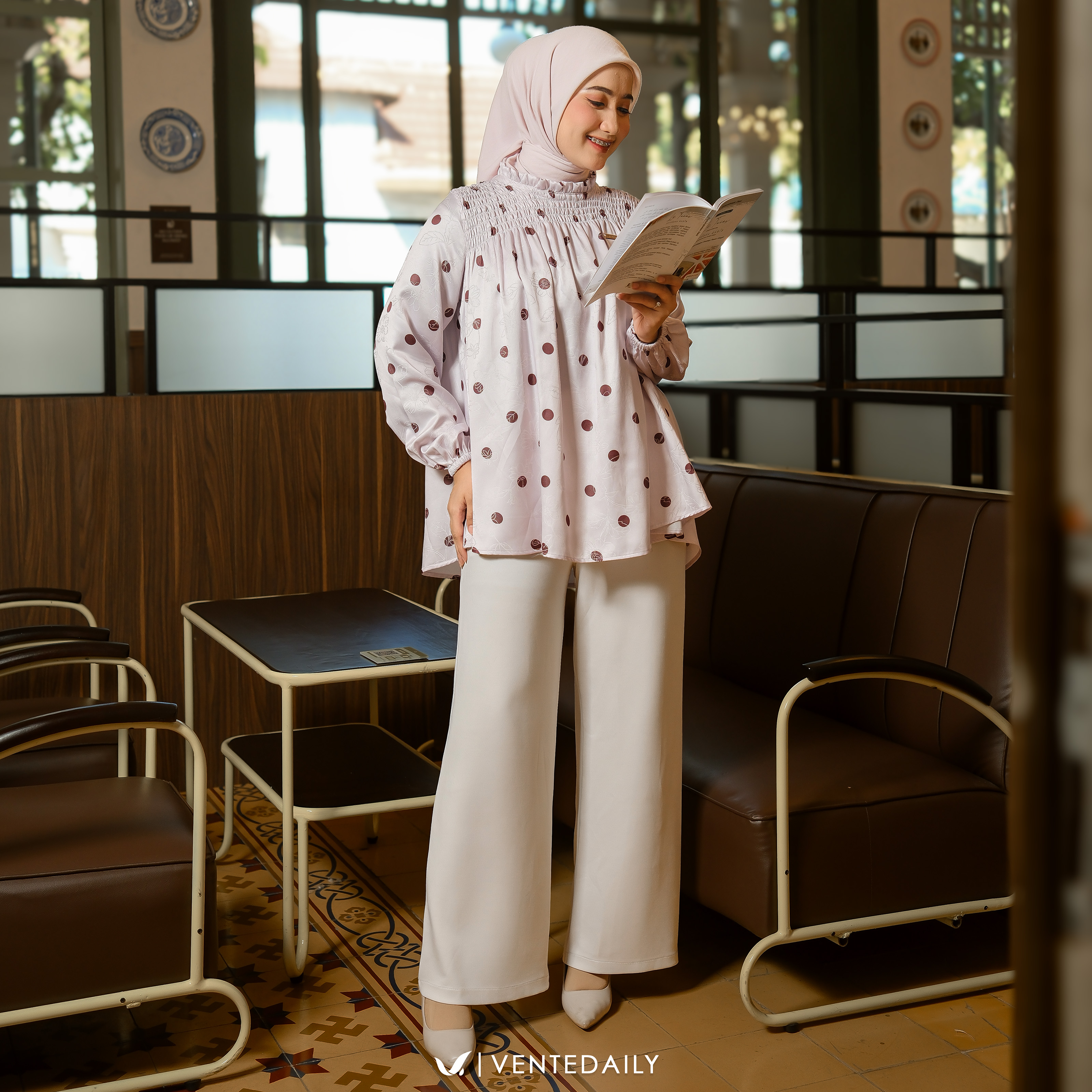 KARIN TUNIK - VENTEDAILY