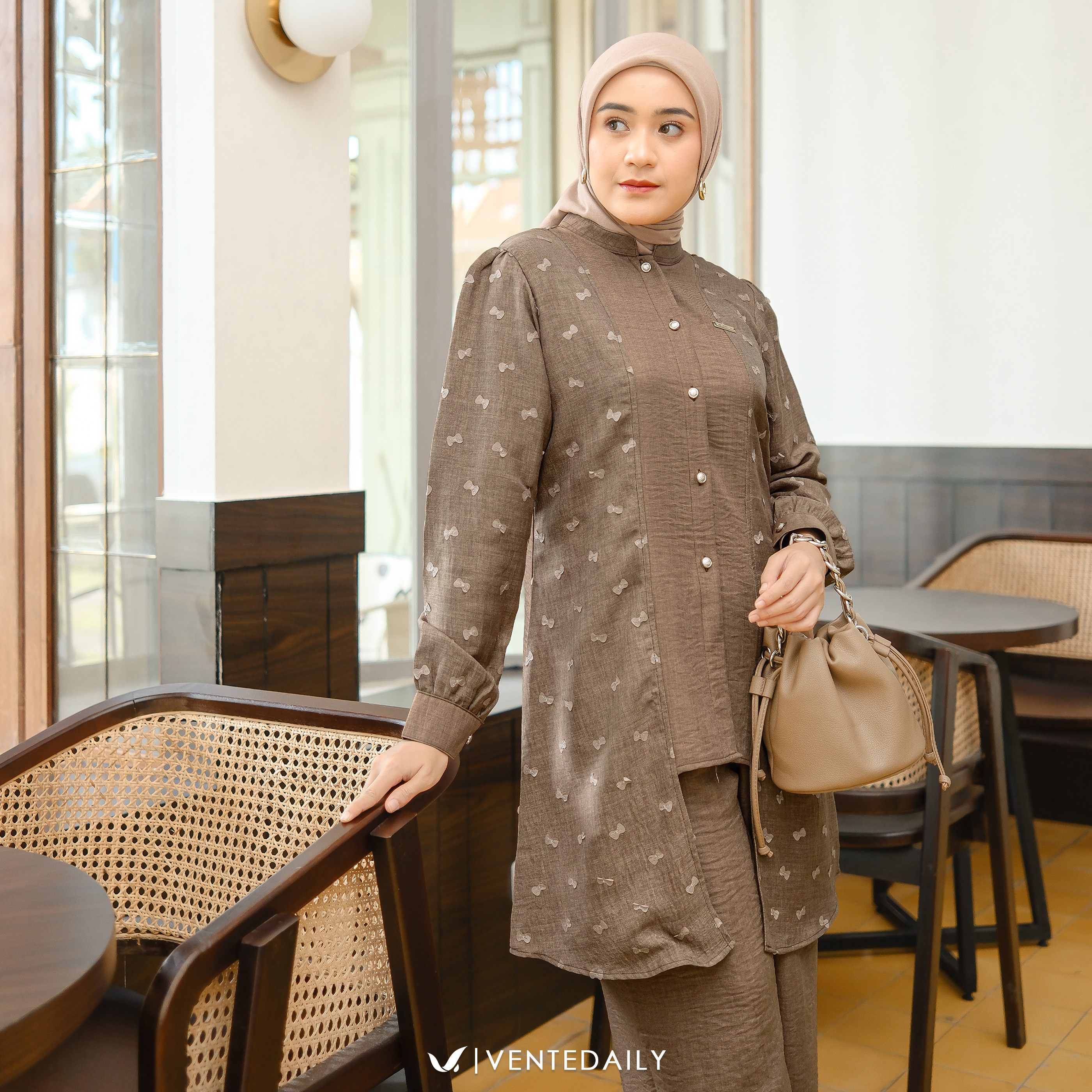 MAULIN ONESET - VENTEDAILY