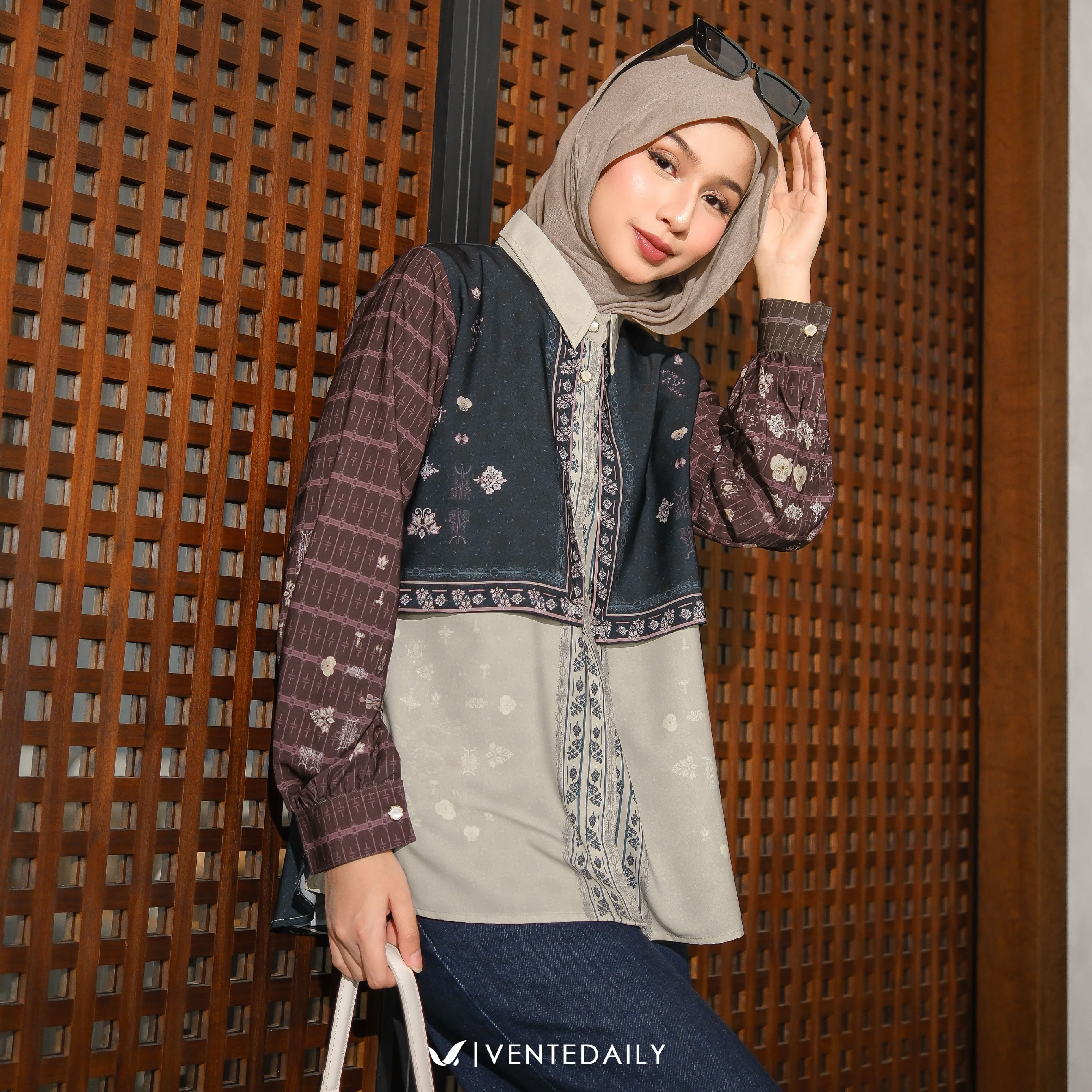 KANIA TUNIK - VENTEDAILY