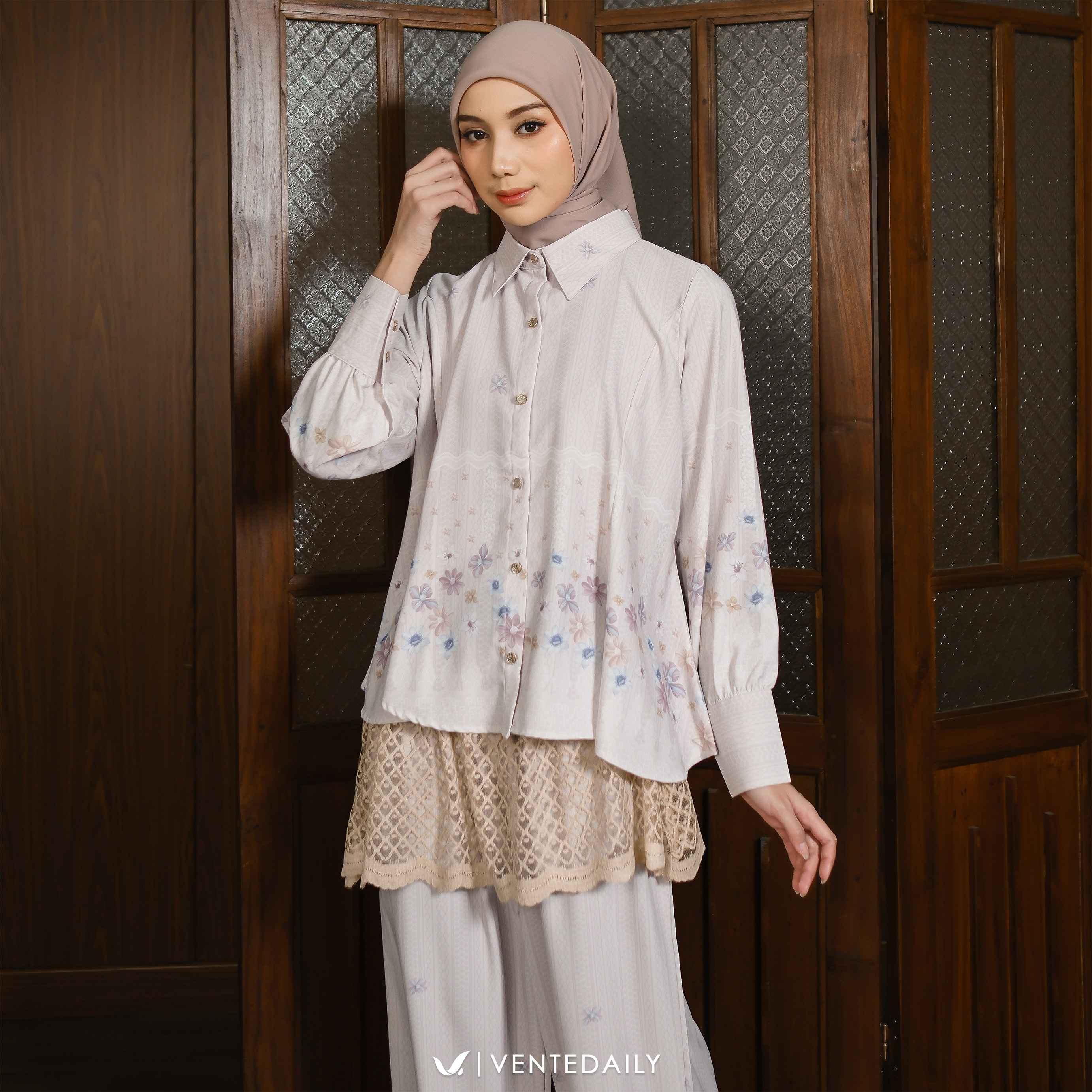 ARINA ONESET - VENTEDAILY