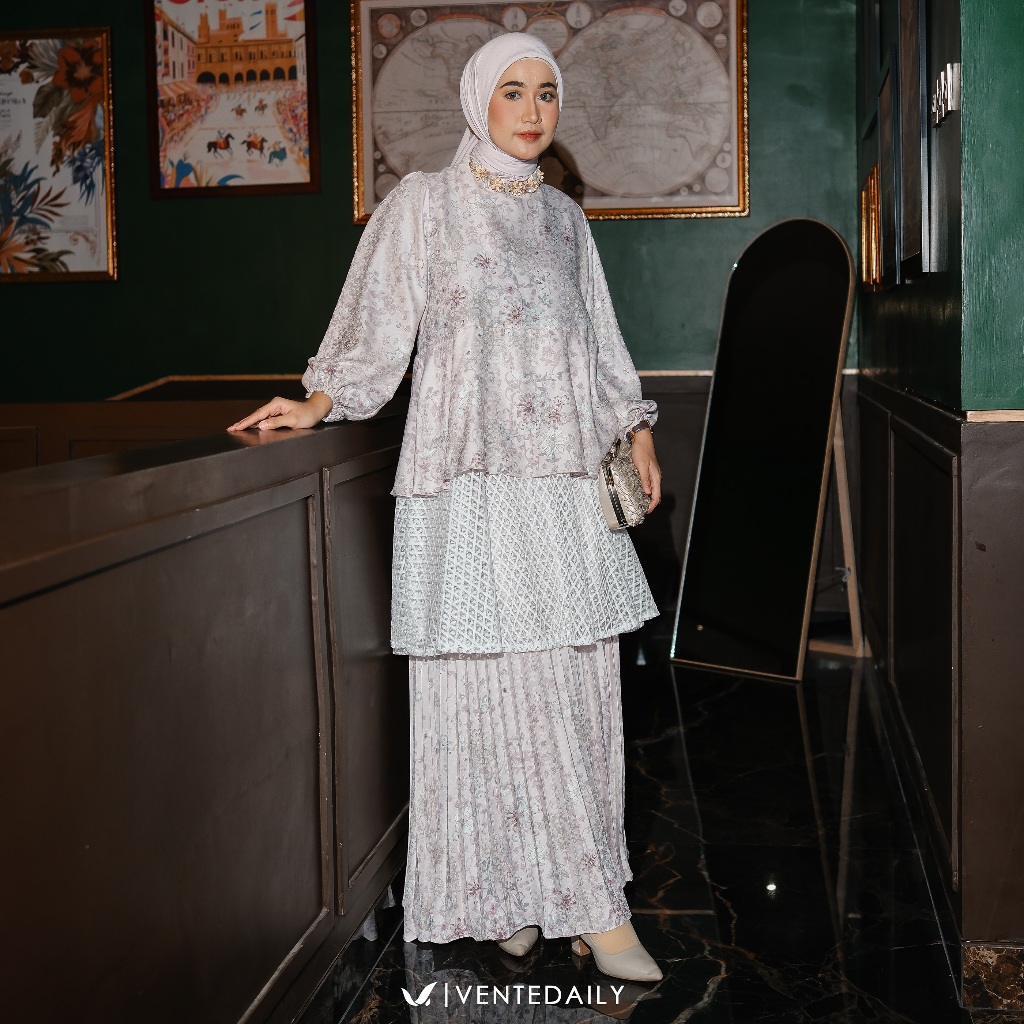 ASMIRA SET ROK - VENTEDAILY