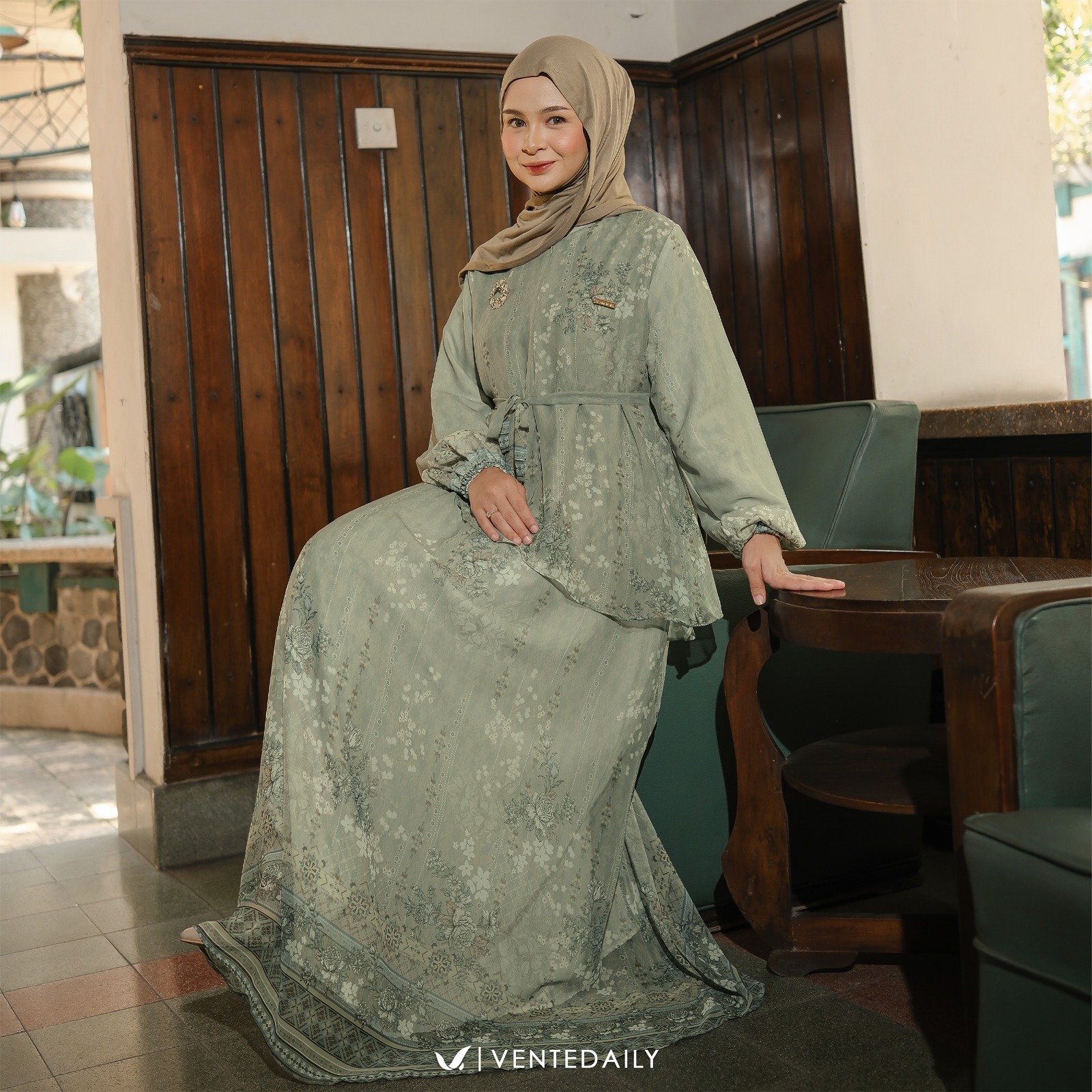 ZARINE MAXY - VENTEDAILY
